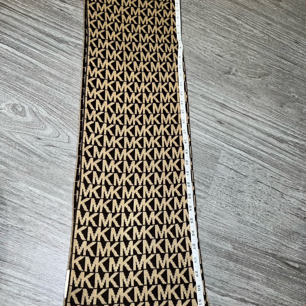 Michael Kors MK Scarf - Picture 4 of 4